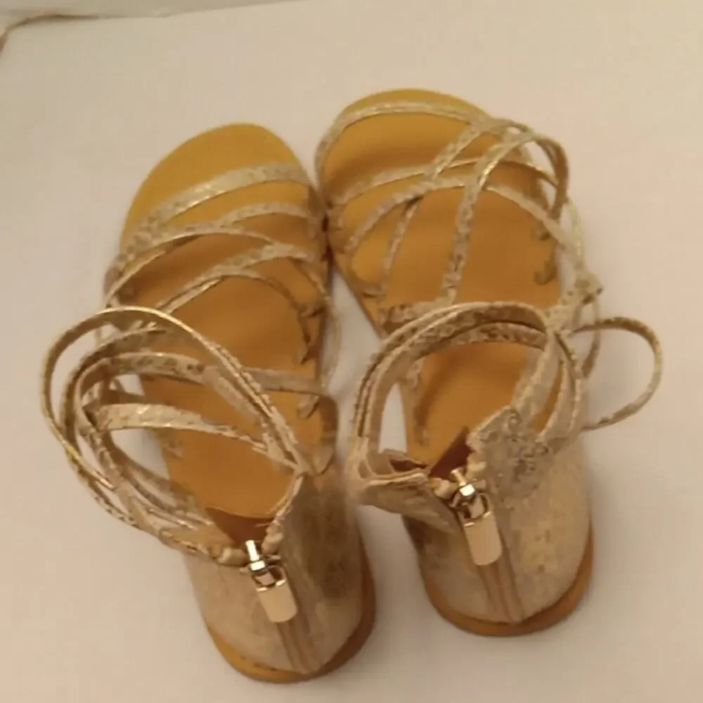 Cat & Jack Girl's Size 5 strappy gladiator faux gold snakeskin sandals.